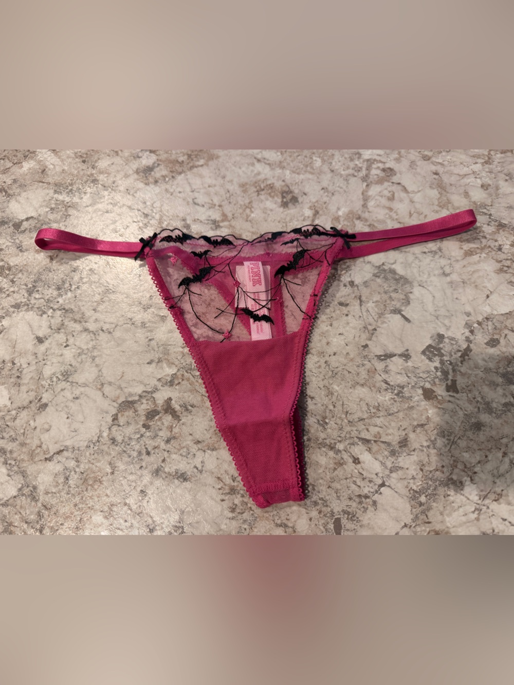 VS PINK HALLOWEEN BAT WINK PANTY THONG SIZE Medium NWT